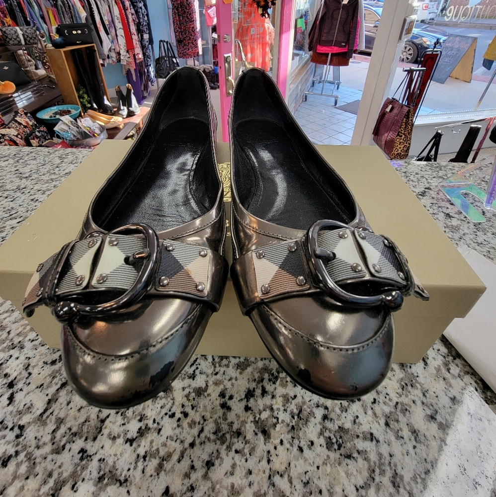 Burberry DK Nickel flats